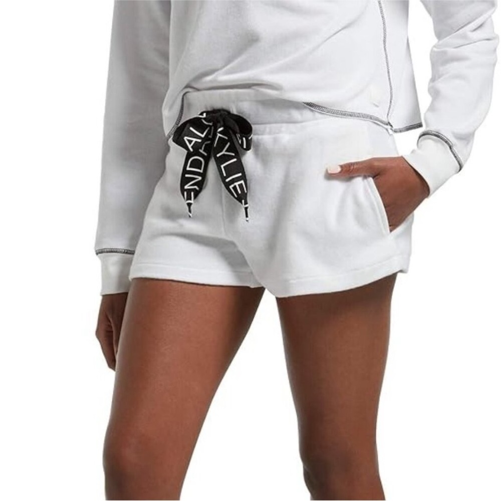 NWT KENDALL + KYLIE Women's Wide Drawstring Shorts Size XL